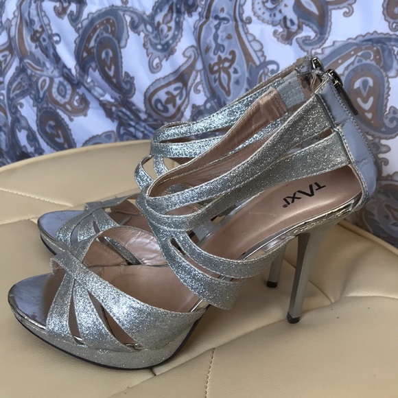 Silver High Heel Shoes - Picture 2 of 3
